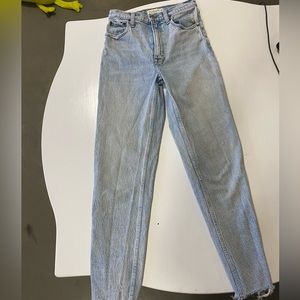 Abercrombie 90s straight Ultra High Rise